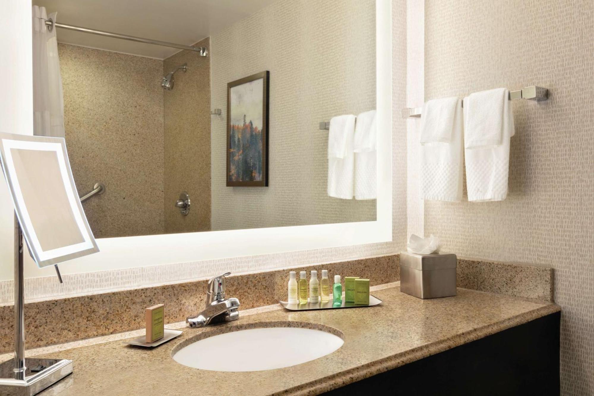 Doubletree By Hilton Atlanta Northeast/Northlake Tucker Extérieur photo