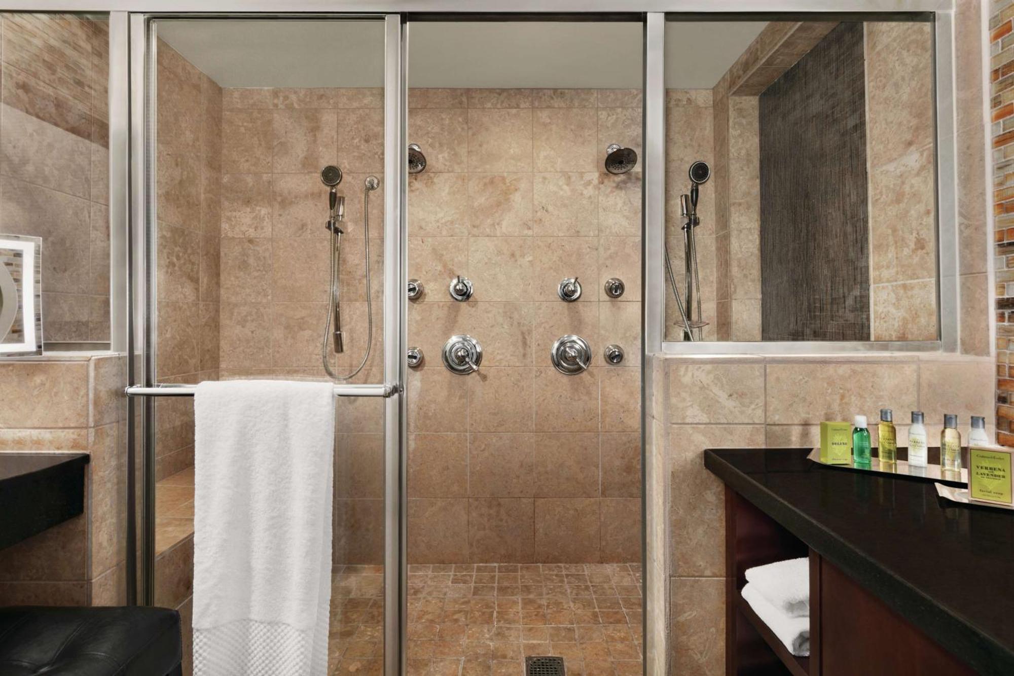 Doubletree By Hilton Atlanta Northeast/Northlake Tucker Extérieur photo